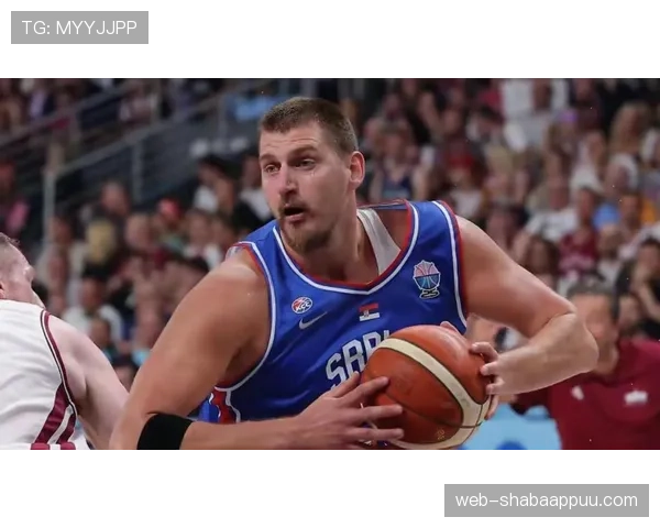 唐斯高位挡拆拉开空间 不及约基奇串联球队