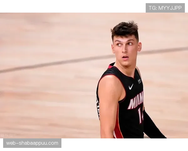 希罗通过挡拆拉开空间提升三分效率显著优于队内外线射手