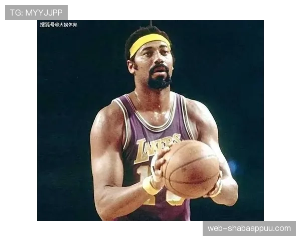 张伯伦内线单打效率提升明显拉开同期巨星差距