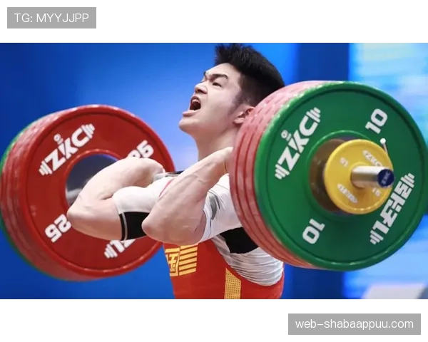 石智勇穿得比明星还精致，球队里谁敢说他土？