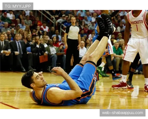 尼克·科里森无球掩护提升效率 明显拉开与同期内线的差距