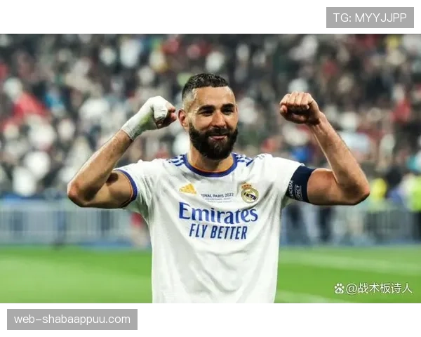 本泽马国家队地位争议：战术适配还是更衣室问题？