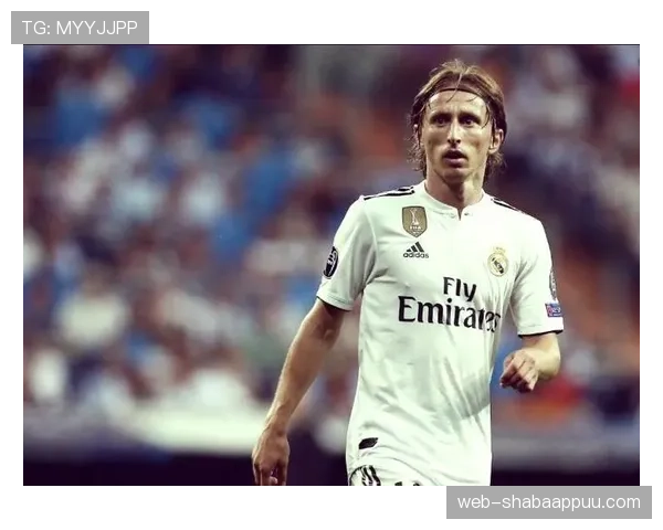 欧冠决赛对阵利物浦：莫德里奇的中场统治