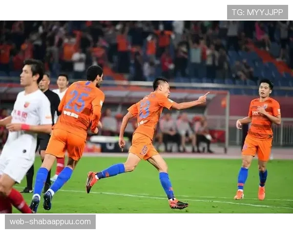 登贝莱 vs 罗本：逆足能力与边路进攻效率对比